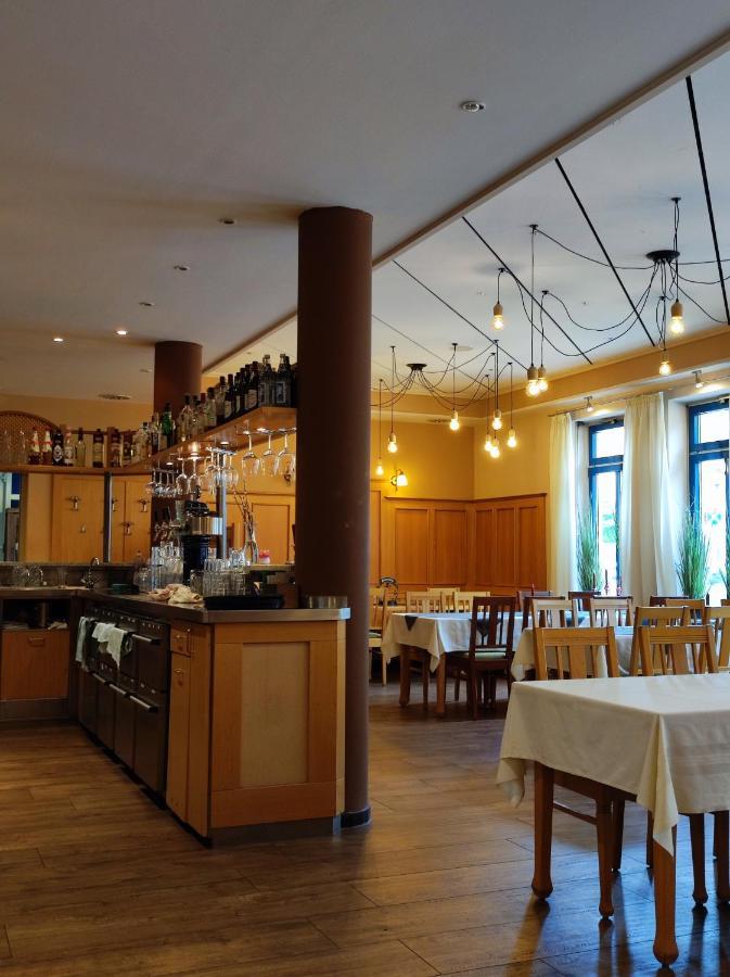 Stadthotel Deggendorf Eksteriør billede